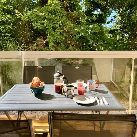 Apartment Flat With Swimming Pool Close To The *